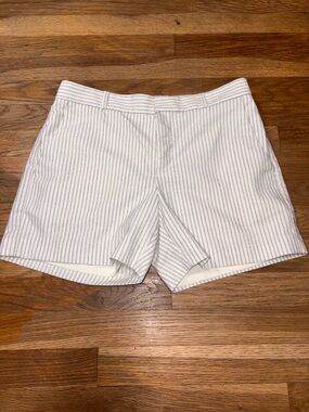 BANANA REPUBLIC lined dress shorts